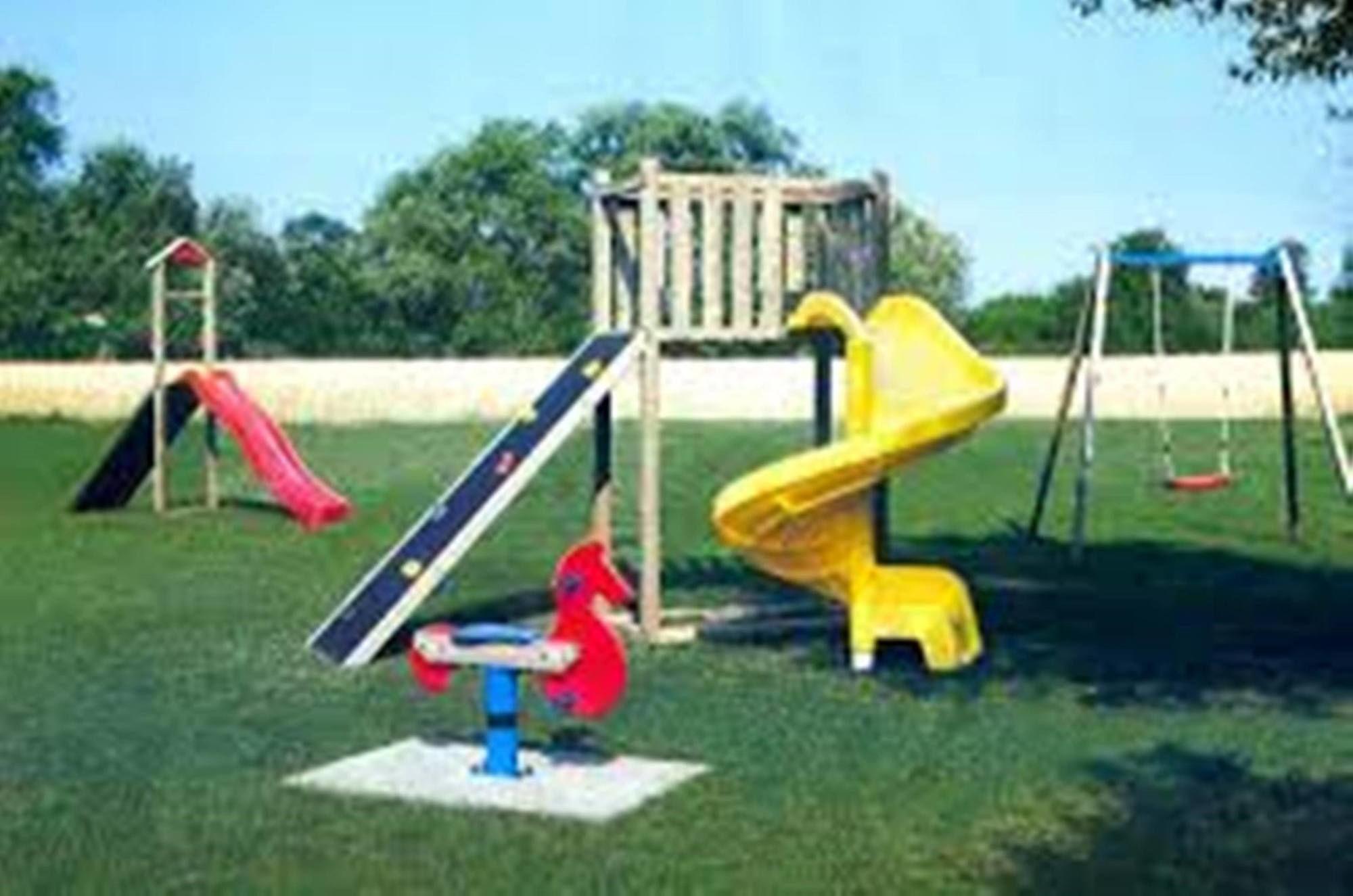 Il Parco Degli Ulivi Villafranca Tirrena Exterior foto