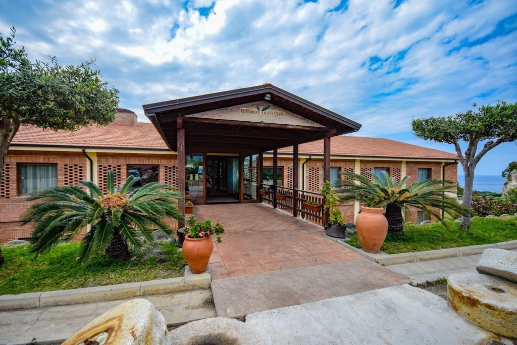 Il Parco Degli Ulivi Villafranca Tirrena Exterior foto
